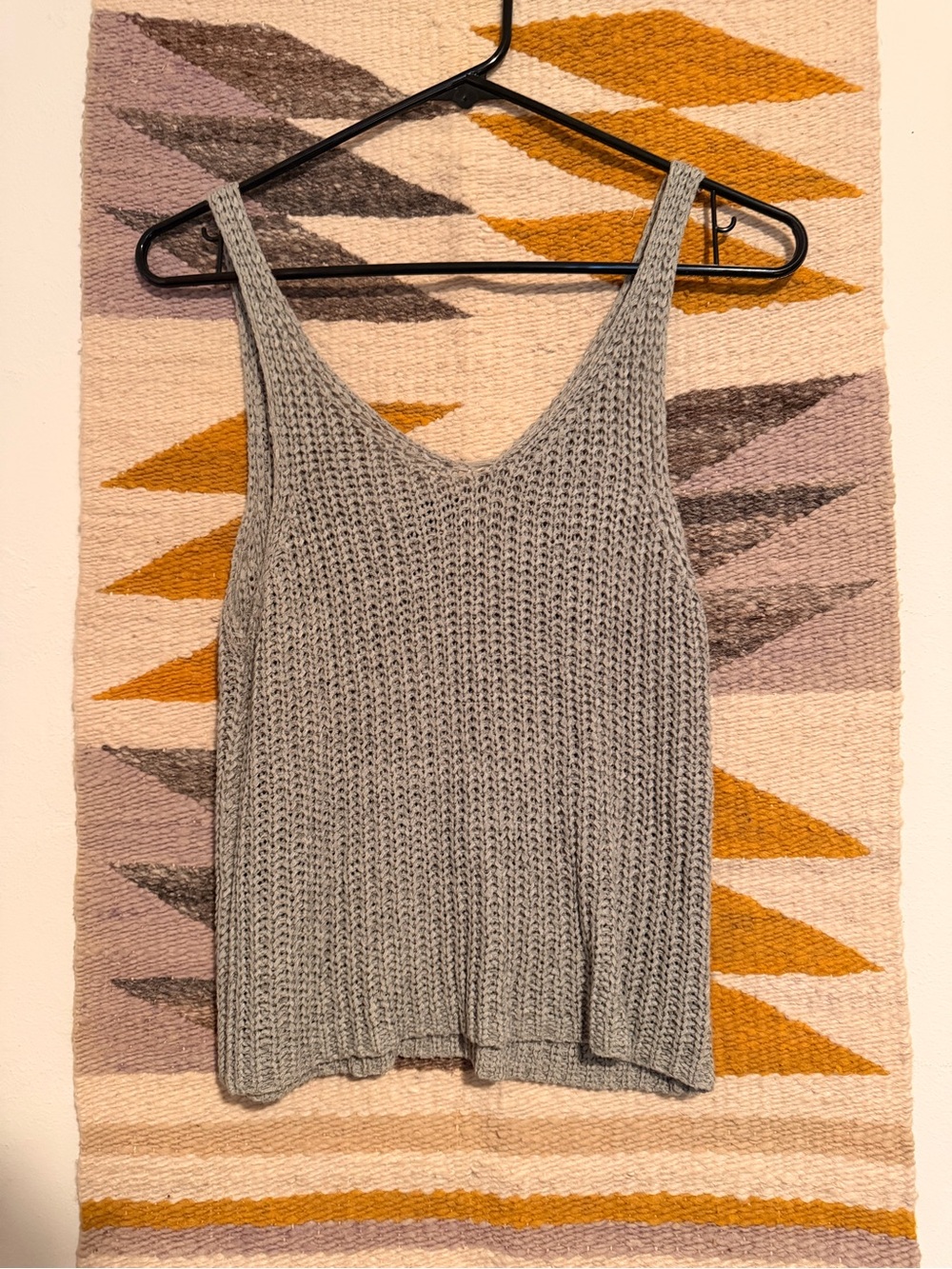 moon & madison Light Gray Knit V-Neck Tank
